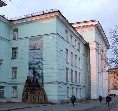 무르만스크주 -Мурманская область 49 5. 문화시설과무르만스크명소 1) 미술관 / 박물관 2008년기준으로무르만스크주내에는 89개의미술관과박물관이있다.