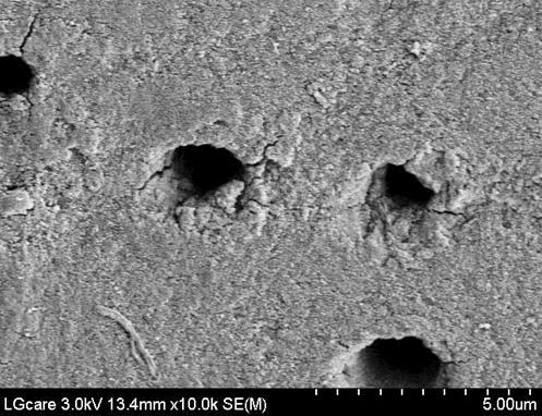 J Dent Hyg Sci Vol. 16, No. 2, 2016 Fig. 1. Scanning electron microscope after each treatment for 1 min (upper left), 3 min (upper right), 10 min (lower left), 30 min (lower middle), and 60 min (lower right).