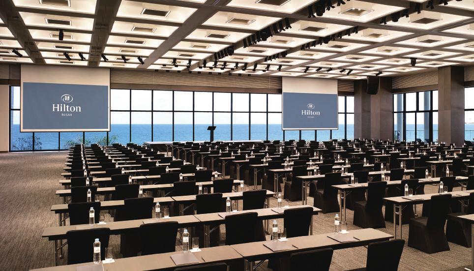 MEETING & EVENTS 크루즈그랜드볼룸 Cruise Grand Ballroom Hilton Busan has integrated its stunning Korean coastline location into a modern, cutting edge design of terraced architecture, featuring the largest