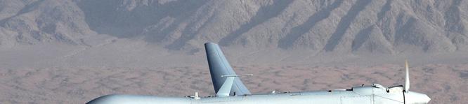 4 민간용무인항공기제도분석및시사점 < 표 1-1> 주요군사용무인항공기 이름 Predator Reaper 사진 날개길이 14.