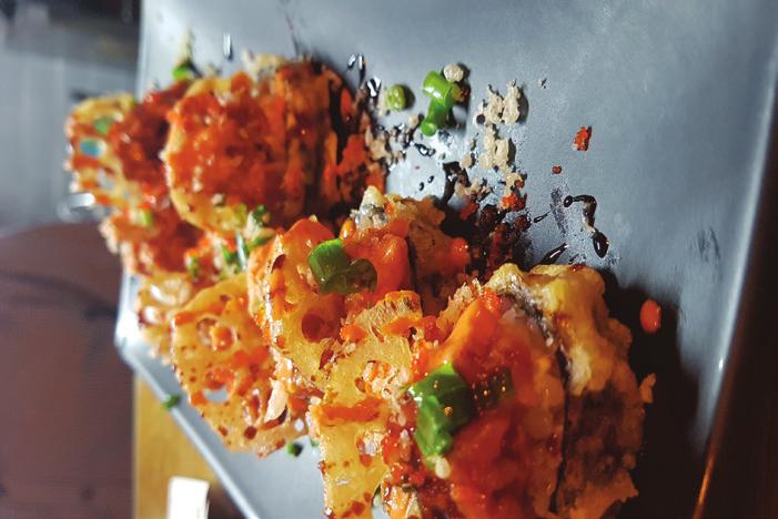 장어와 나의 연결고리 cucumber/crabmeat roll with shrimp 게살믹스에 쉬림프덴뿌라, tempura inside,