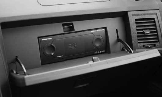 USB 메모리스틱에저장되어있는음악파일을재생시키거나외부음향기기를이용하여차량스피커를통해음악을감상하고자할때위와같이연결하여사용하십시오