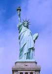 Bartholdi est allé à New York deux fois : la première fois en 1871 pour choisir en personne le site pour l installation de sa statue, et la deuxième fois pour voir sa statue, en 1886.