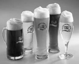 Im Jahr 2012 haben die Deutschen rund 106 Liter pro Person getrunken. In Deutschland gibt es viele Sorten, und sie schmecken alle verschieden.