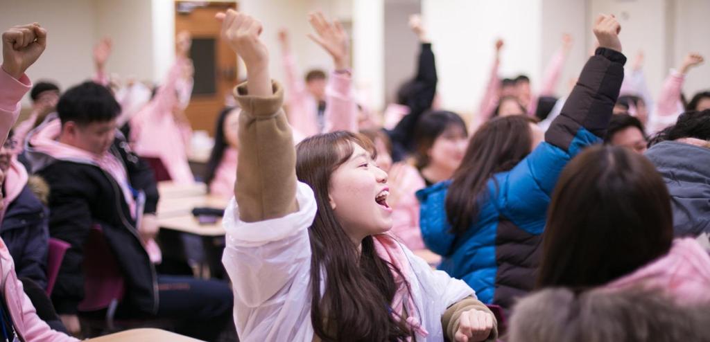 수시전형진행절차 자격심사 / 전형자료검증 1 단계서류심사 * 2 단계면접고사 자격확인 / 유사도검색