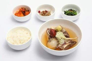 Korean Set Menu Chapter 7 W 85,000 Seafood Salad, Fried Kelp, Pine Nut Dressing