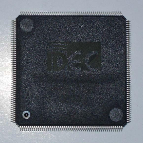 실제제작된 Chip 의모습 (Packaging 후 ) ASIC 설계의예 : FFT ( 전자공학전공졸업생작품 )