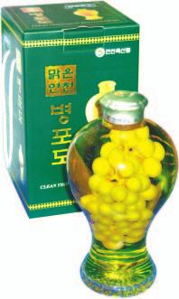 cultivated inside a bottle when they bear Gyeonggi-do preserving the cleanliness of Yeoncheon can produce these quality fruits, and Soju, distilled liquor,