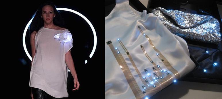 사운드스펙트로그램과심층신경망기법을사용한패셔너블한웨어러블제품디자인을위한테크놀로지 Figure 3. Lighting dress and LED circuit board by Moon Berlin. From Esther. (2017b). https://brunch.co.kr Figure 4. Smart watch made by Pebble.