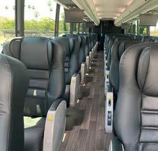 인승좌석으로훨씬넓어지고각종편의시설이강화된럭셔리관광버스를미주한인관광업계최초로운행에들어갑니다.