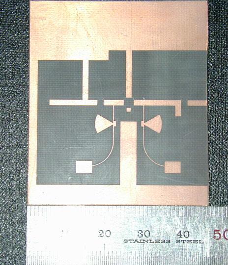 IV. X-Band 발진기의제작및측정 4.1 발진기제작 발진기를유전율 2.5, 두께 0.