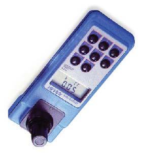 잔류염소계 Residual Chlorine Meter MIL-404-CI 보급형잔류염소측정기 MIL-413-Cl 고농도잔류염소측정기 경량의잔류염소측정기 액상시약법에의한디지털측정 방수구조 휴대가간편 ( 휴대용케이스포함 ) 휴대가간편 ( 휴대용케이스포함 ) 저수조청소및수영장등에서많이사용됨 조작의편의를위해측정외의추가기능을모두제거 액상시약법에의한디지털측정 9V