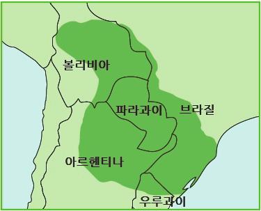 [ 이슈탐구 ] 유전자변형대두가만든남아메리카의녹색사막 43 율이높았다. 원래몬산토사는라운드업레디대두를브라질에먼저팔고자했으나브라질은유전자변형작물재배가법으로금지되어있어서규제가적은아르헨티나로먼저들어갔으며, 얼마뒤유전자변형대두가브라질로불법적으로유입되어 1998년부터리오그란데두대두연합공화국술주에서재배하기시작했다.