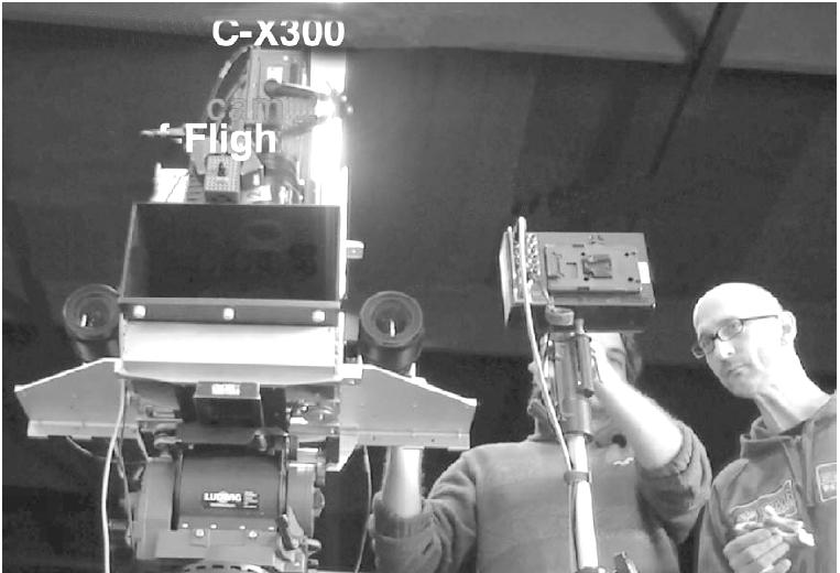 전자통신동향분석제 25 권제 1 호 2010 년 2 월 SONY HDC-X300 Cameras Cam 2 Time-of-Flight Camera Cam 1 Cam 3 ( 그림 4) 다시점및깊이영상획득카메라시스템 (2 차실험 ) 실험의경우,