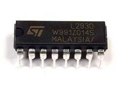 39. L293D 모터드라이버 ( L293D Motor Driver ) L293D 는고전압, 고전류를지원하는 4 채널모터드라이버이다. 4.5V~36V 까지전원을입력할수있으며채널당 600mA 의 (1.