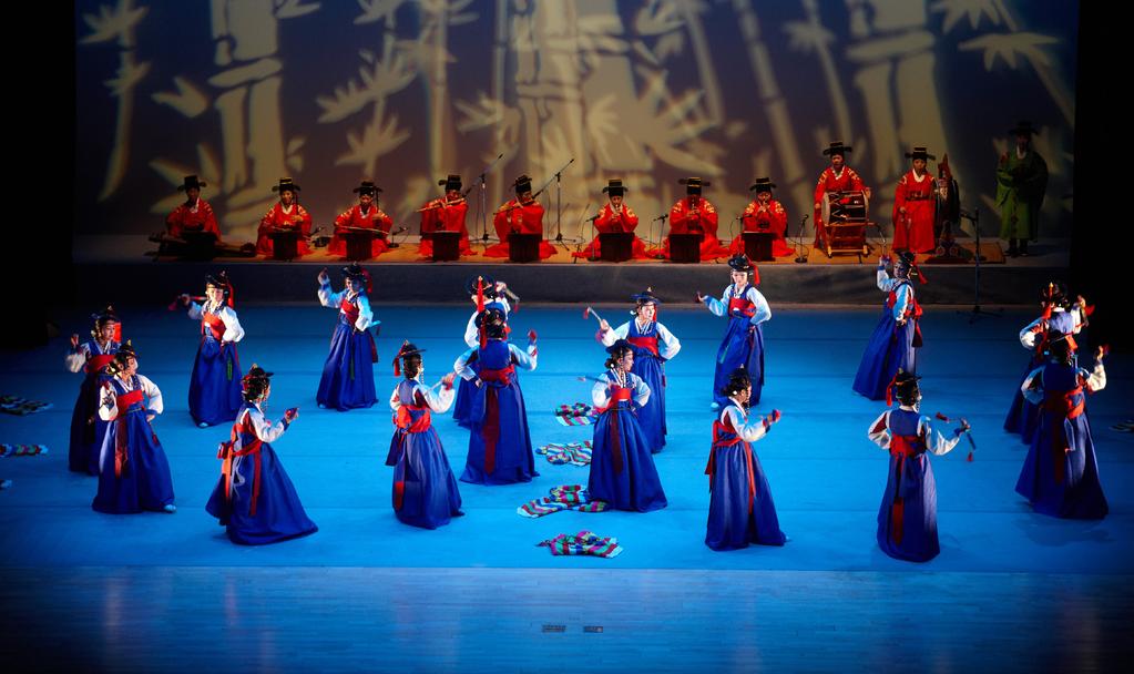 진주검무 국가무형문화재제 12 호 Jinju Geommu National Intangible Cultural Heritage No.