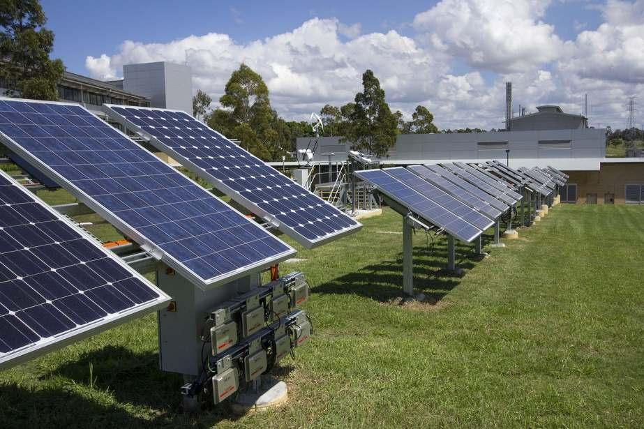 au www.csiro.au/energy 기반시설위치 : Newcastle, New South Wales, 오스트레일리아 소개 : CSIRO 의태양광성능시험실은태양광셀과모듈의성능연구와시험목적의옥내와옥외측정세트이다.