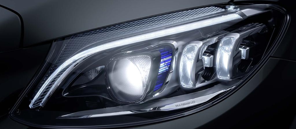 Safety 멀티빔 LED 개별적으로제어가가능한 84 개의 LED 램프로교통의변화를감지하여운전자의시야를책임집니다.