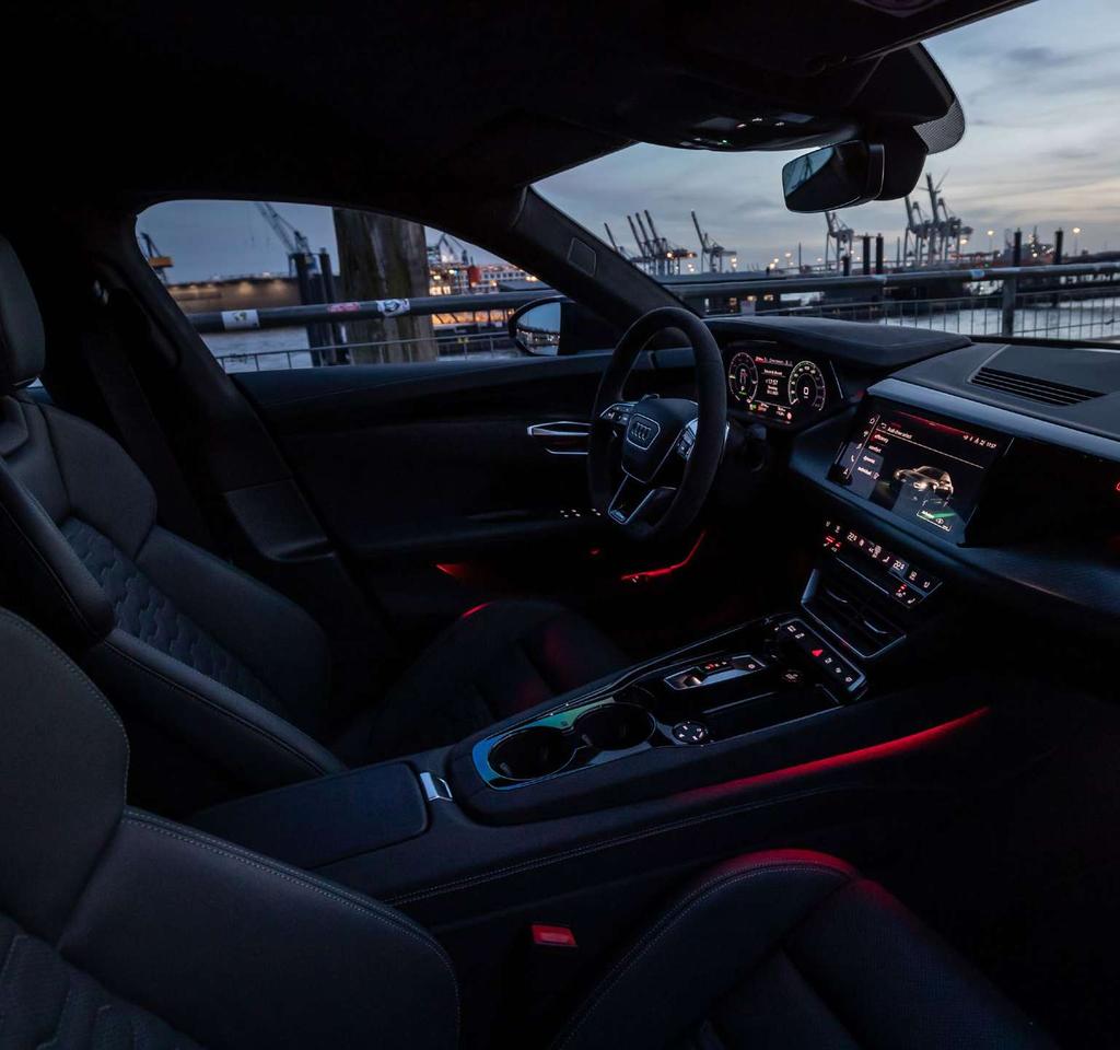 e-tron GT quattro Focused on the aesthetics 미래의기술을현재에담아낸이세련된 Electric Mobility 인테리어의가장큰특징은운전석에앉아서다양한첨단기능을모두제어할수있다는것입니다.