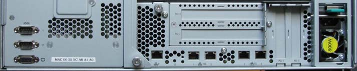 Stratus ftserver 시스템외관 ( 뒷면 ) 1 2 3 4 5 6 7 8 1. USB ports (3) 2. Modem and telephone port (on the side) 3. PCI adapter slot 3 (PCIe Gen 2x8) (2) 4. PCI adapter slot 4 (PCIe Gen 2x8) (2) 5.