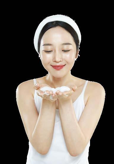 CLEANSING 클렌징 & 필링 CLEANSING & PEELING 피부관리의시작은세안부터! 피부타입에맞는세안제를선택하여맞춤형클렌징을도와줄디오프러스클렌징라인. 자연유래성분을함유한클렌징제품이풍부하고미세한거품으로메이크업은물론묵은노폐물까지말끔하게제거해주어피부번들거림을효과적으로관리해주는클렌징폼.