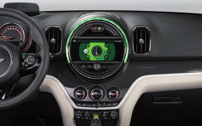 9 사양 : 효율성과개성의조화 MINI Cooper S E Countryman ALL4는효율적이면서도뛰어난주행감을제공하며, 다양한공간콘셉트가적용되고, 더욱진보된프리미엄컴팩트세그먼트올라운드모델의새로운특징을잘나타내고있습니다. 강한인상의디자인과최적화된공간으로승차감이더욱좋아지고세련된프리미엄분위기를느끼게해줍니다.
