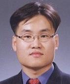 2002년 3월 ~ 현재서울대학교전기컴퓨터공학부박사과정 < 관심분야 > 전파전파, 이동통신, MIMO 시스템김정욱 (Jeong-Wook