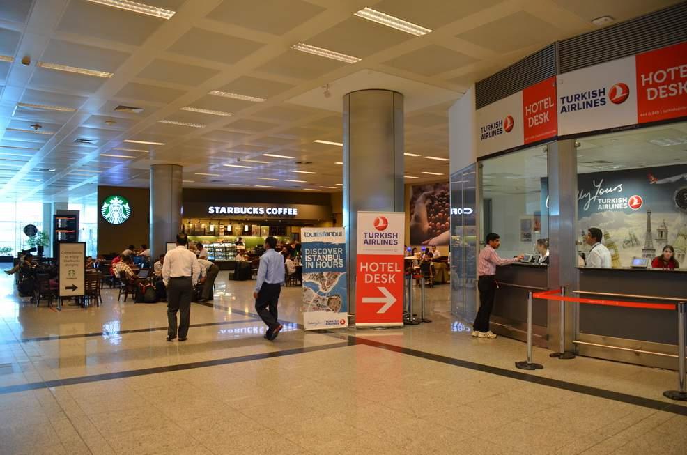 터키항공호텔데스크위치안내 1. 이스탄불 ATATURK 공항도착 2. 입국심사후 BAGGAGE CLAIM 을지나 GATE 를통과하여 WELCOME AREA 로나감 3.