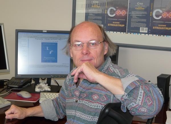 C++ 언어의개발 C++ 는 1980 년대초에 AT&T 벨연구소의 Bjarne Stroustrup 에의하여개발 C++ 는 C 언어를유지, 확장한것 C