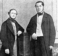 역사적배경 Kirchhoff 및 Bunsen 의방출실험 Robert Bunsen(1811-1899) 독일화학자출처 : 위키피디아 Gustav Robert