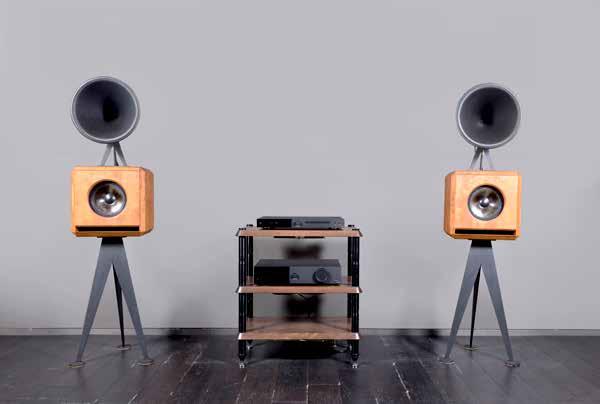 106 에스텔론, 버메스터 Estelon, Burmester YB Loudspeaker, 102 CD Player, 101 Intergrated Amplifier (Set of 3) YB Loudspeaker : 43 35.6 128.5(h)cm 102 CD Player : 48 32 9.