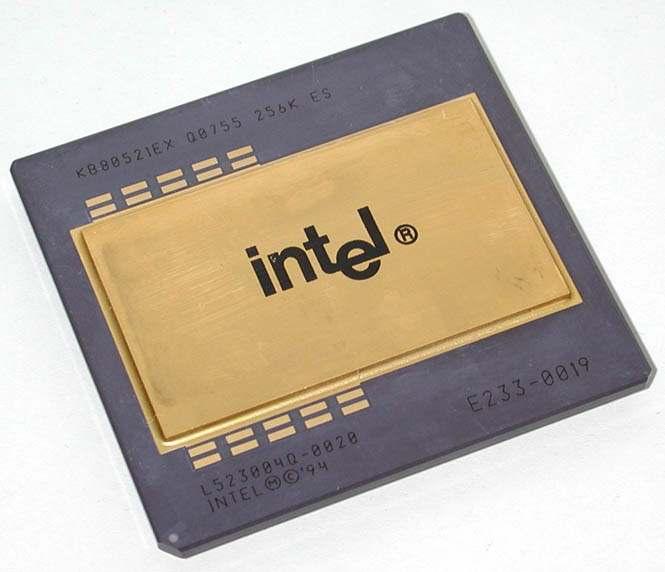 개발년도 1995 년 5500000 개집적회로 180~233MHz 32bit L2 캐시를 CPU