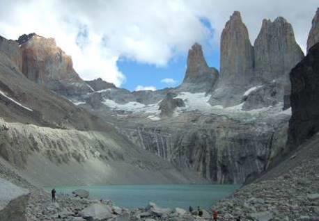 오늘의일정 : 파이네국립공원이동 제 23 일 깔라파데 파이네센트랄 National Geography Travel이뽑은죽기전에꼭가봐야할자연, 토레스델파이네로향합니다. 파타고니아의얼굴, 파이네국립공원은칠레에속해있습니다.