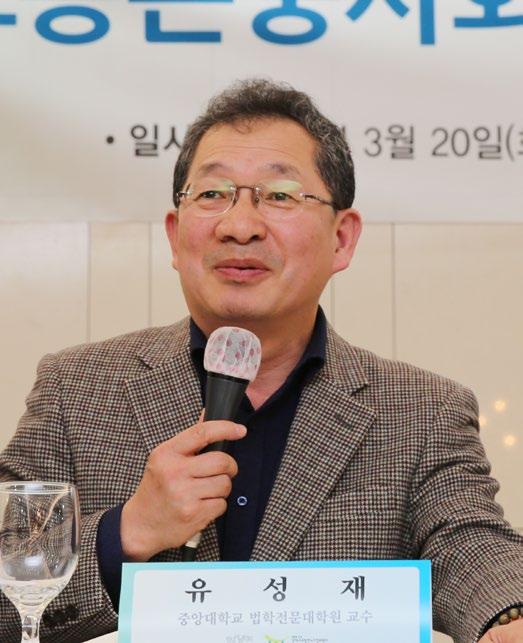 이번정부에서산별교섭구조가법 제도적으로가능하도록해야합니다. 노동이사제역시정부공약이지만노동이해대변을제대로하기는한계가있으며주변화되는경향이있습니다. 관련하여사측에서는노사관계가좋을때생산성이향상된다는점을분명히인식하고협력적구조를고려했으면합니다. 미조직노동자참여에대해서는기존노동조합측에서많은신경을쓸필요가있습니다.