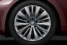 크롬테일게이트트림스트립 - 크롬트림요소가적용된프론트범퍼 - 크롬룩수직바가적용된 BMW 키드니그릴 - 측면에부착된 Luxury
