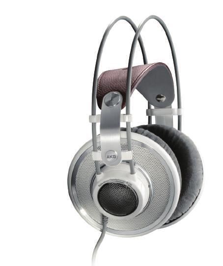 K701 REFERENCE CLASS PREMIUM HEADPHONES 음악을감상하는데있어 K701은청감을순수한즐거움으로바꾸기에충분할것입니다. AKG는세계최초로 K701 시리즈에플랫와이어보이스코일기술을사용하였습니다. 그결과음악속에서모든악기의위치가정확하게놓여들려정확한음상을경험할수있게됩니다.