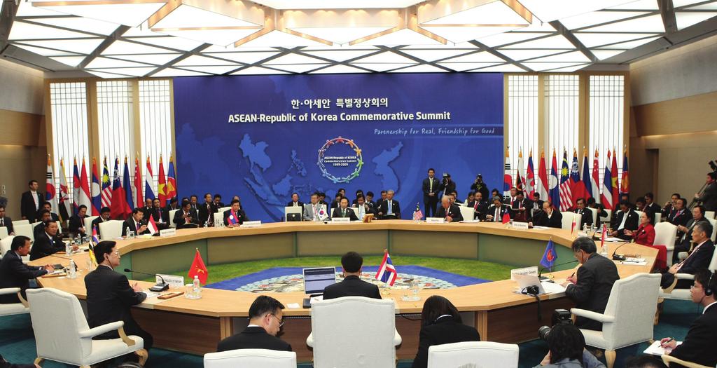 We welcomed the official launch of the ASEAN-Korea Centre on 13 March 2009.