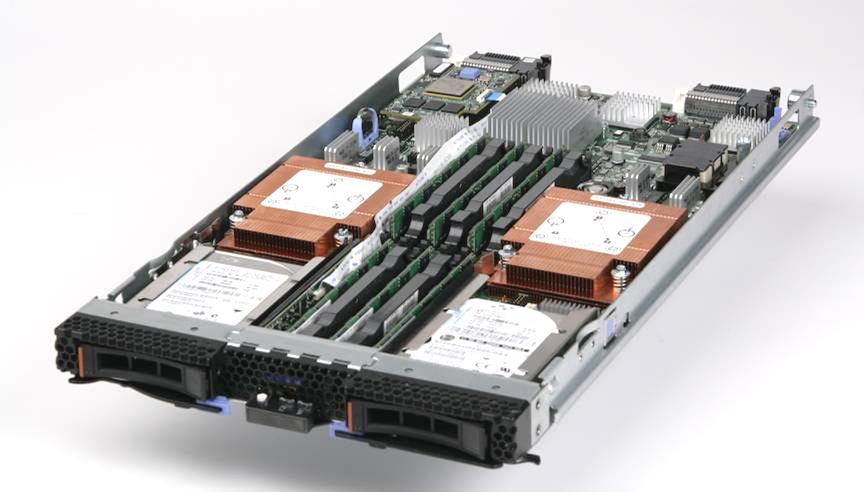 6. 서버구조 내부구조 Optional RAID 5 w/ battery-backed write-back cache Internal USB (Embedded Hypervisor) Dual and redundant power & I/O connectors 2x Intel Xeon 5500 Processors (Nehalem EP) Additional