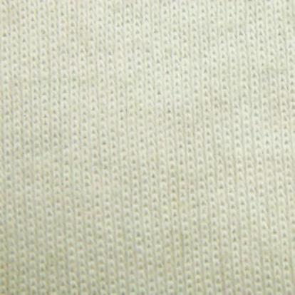 이러한현상은 DTP 프린팅시염착력및헤드관리측면에도영향을미칠것으로판단된다. 따라서원사의꼬임을증가시키고원단밀도를적정하게높여주는방안은 DTP 용원단제직시모우를최소화하는원단설계방법으로활용될수있을것이다. (a) plain knit by normal twist yarn (b) plain knit by hard twist yarn Fig. 1.