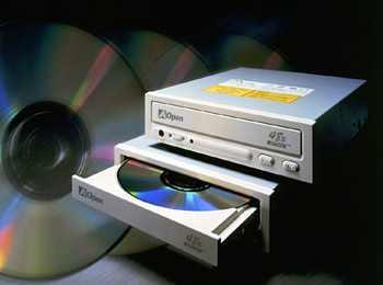 2.2 멀티미디어하드웨어환경 저장장치 u CD(Compact Disk) 지름 12cm 의원반에 650MB 정도의데이터를장기간보관 백업목적으로대용량의데이터를저장하는데유용 배속 CD-ROM 이처음생산되어상업화되었을때의데이터전송속도를기준으로한비율 : 1배속은 150Kbps 48 배속
