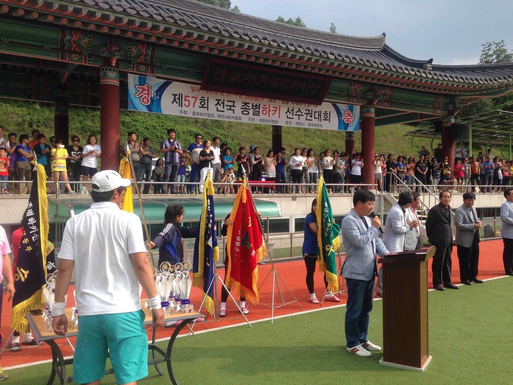 라. 절 차 : 세계 각국에서 신청한 참가신청자 중 파이널 코스와 하이퍼포먼스 두그룹으로 나뉘어 최종선발 마. 참가인원 : FIH High Performance Coaching Course FIH Final Coaching Course 참가자 26명 참가자 11명 바.