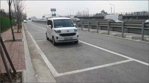 국토교통부와한국도로공사는지난 2011 년부터수도권을포함한전국 31 곳의고속도로에대형사고로이어지기쉬운졸음운전방지를위한휴식공간제공등의목적으로졸음쉼터를지속적으로설치하고있다. 현재 31 곳의고속도로에 191 개소의졸음쉼터가설치돼있고, 이중 103 개소에남녀비장애인화장실이설치돼있다.