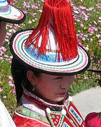 Yonzhi 민족 : Yonzhi 인구 : 4,100 세계인구 : 4,100 주요언어 : Tibetan,