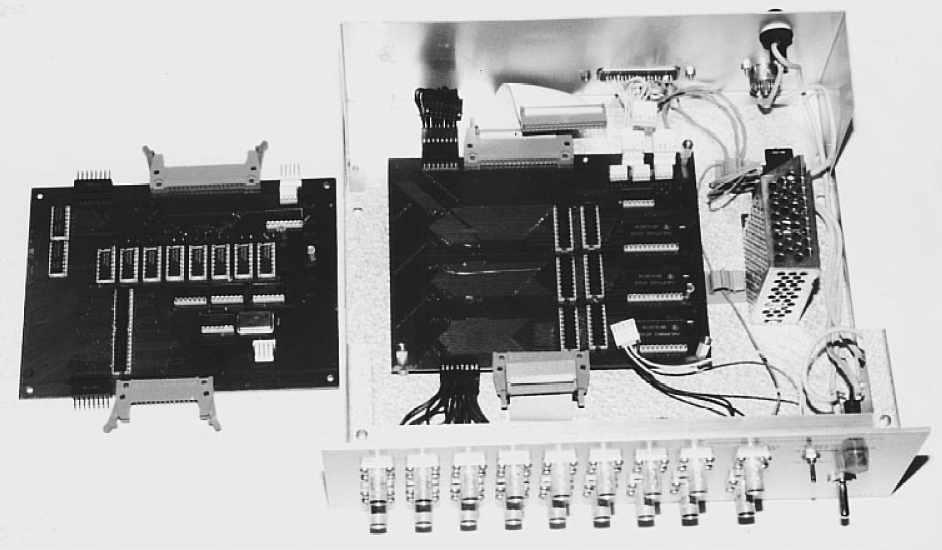요즈음은아예펄스프로그래머를디지털주파수합성기 (direct digital synthesizer, DDS), 디지털수신기, PC 인터페이스등과함께한 field-programmable gate-array(fpga) 칩에 구현하는방법도출현했습니다.