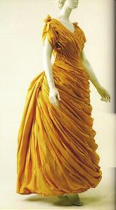 한국패션디자인학회지제 15 권 2 호 (2015.6) < 그림 1> 1880 ( 출처 : 100 Dresses, 2010, p.
