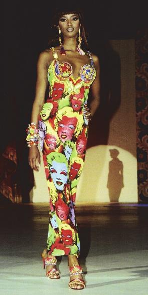 한국패션디자인학회지제 15 권 2 호 (2015.6) < 그림 17> Gianni Versace, 1991 S/S ( 출처 : 100 Dresses, 2010, p.185) < 그림 18> Gucci, 1996-1997 S/S ( 출처 : 100 Dresses, 2010, p.