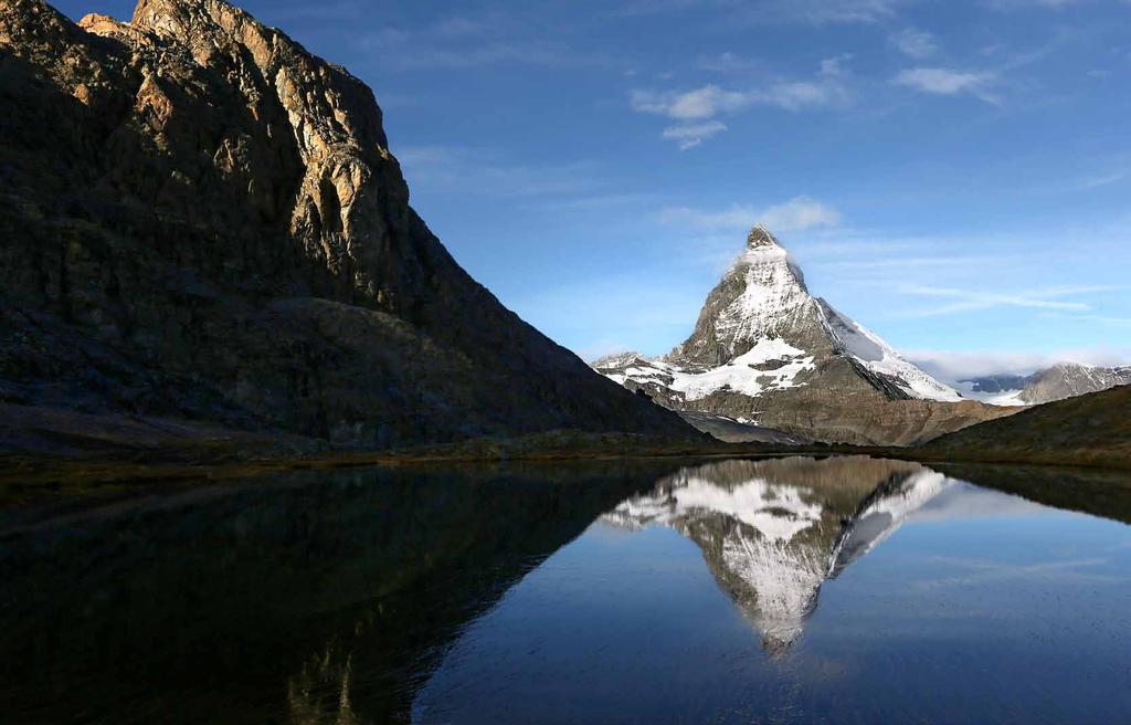 << Zermatt Gornergrat Route 체르마트고르너그라트루트 스위스남부발레주의끝자락에있는체르마트는여행자들이마터호른 (Matterhorn, 4,478m) 의드라마틱한모습을감상하기위해찾아드는마을이다. 기차역에서성마우리티우스 (St.