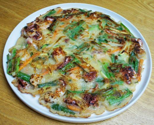Mixed Seafood and Vegetables Pancake 야채김밥