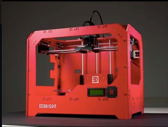 또한, 오는 7 월 3D 프린터혁신센터를열고향후 10 개의공업도시를선정해 3D 프린터기술산업혁신센터를설립하겠다고밝혔다. 중국정부는 3D 프린터기술에기초한전자산업핵심기술연구분야에총 4,000 만위안 (71 조원 ) 의연구자금을지원할계획이다. 우리나라의미래창조과학부는 3D 프린팅활용기술을기술영향평가대상으로선정하며국가정책에긍정적으로반영할방향을모색하는단계이다.