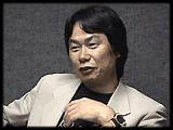 시게루미야모토 (Shigeru Miyamoto) 동키콩 으로오늘의닌텐도를있게하였으며 슈퍼마리오 라는게임사상걸출한캐릭터를탄생시킨장본인.